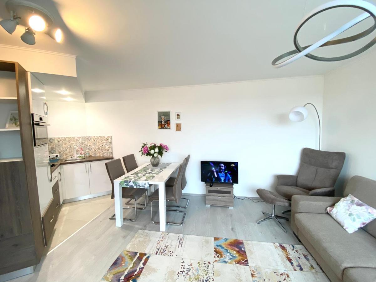 Panorama View Apartment In City Center Heviz Ngoại thất bức ảnh